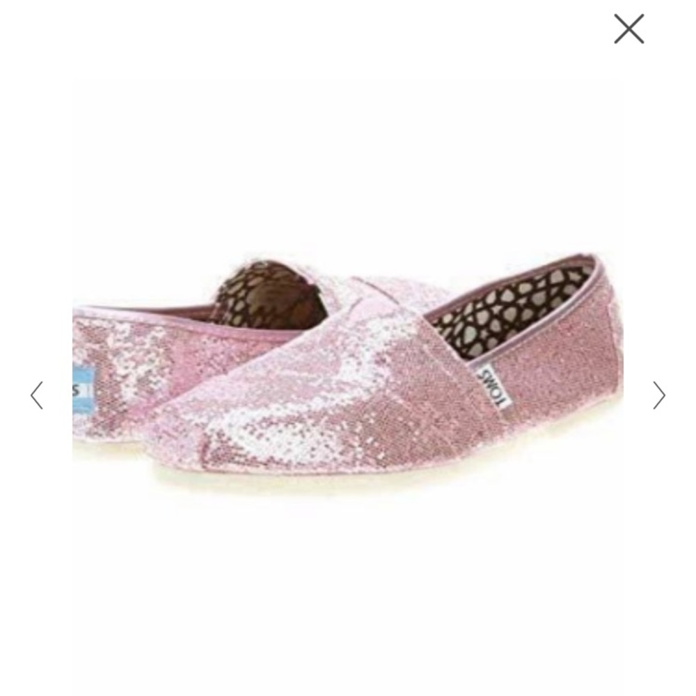 Pink glittery BNWT Toms flats size 8. 💕💓